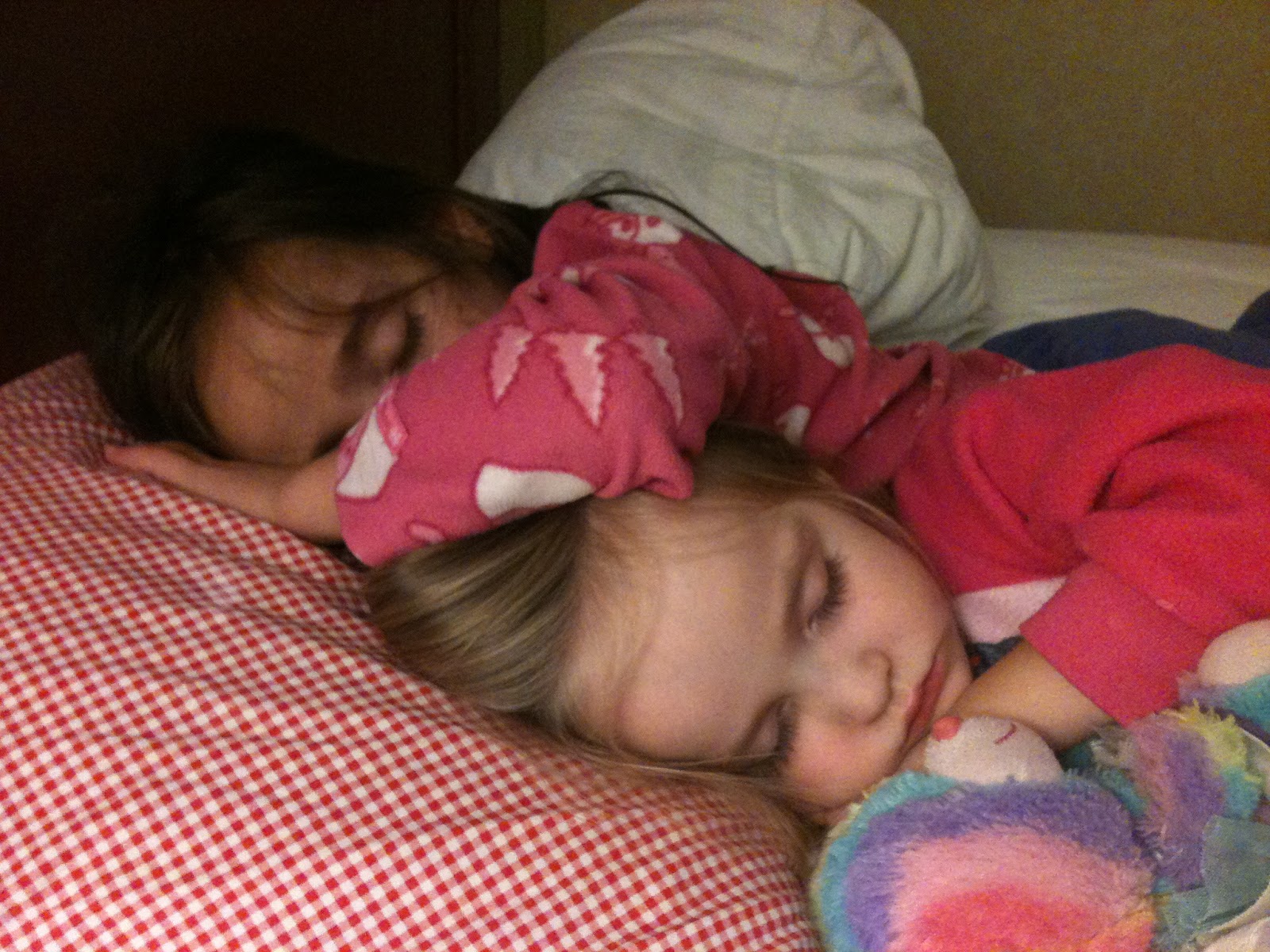 Supercruzes Sleeping Sisters