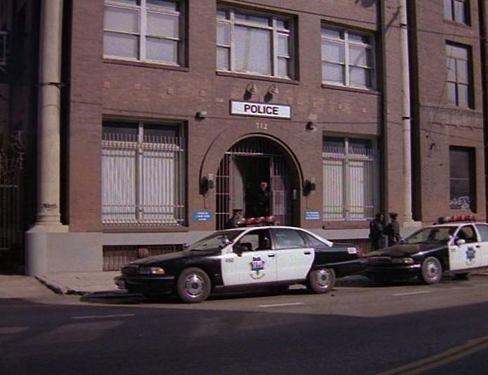 Filming Locations of Chicago and Los Angeles Charmed Season 1