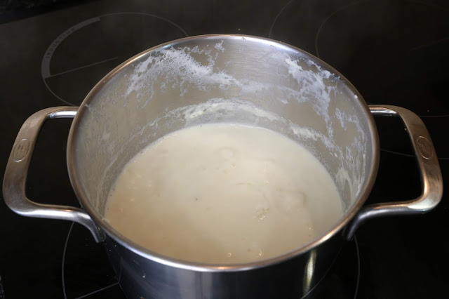 Preparación de arroz con leche y miel