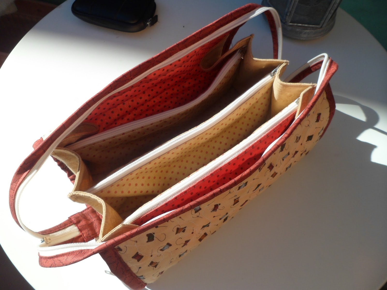 Aguja, Dedal, Tijera ESTUCHE DE 4 CREMALLERAS