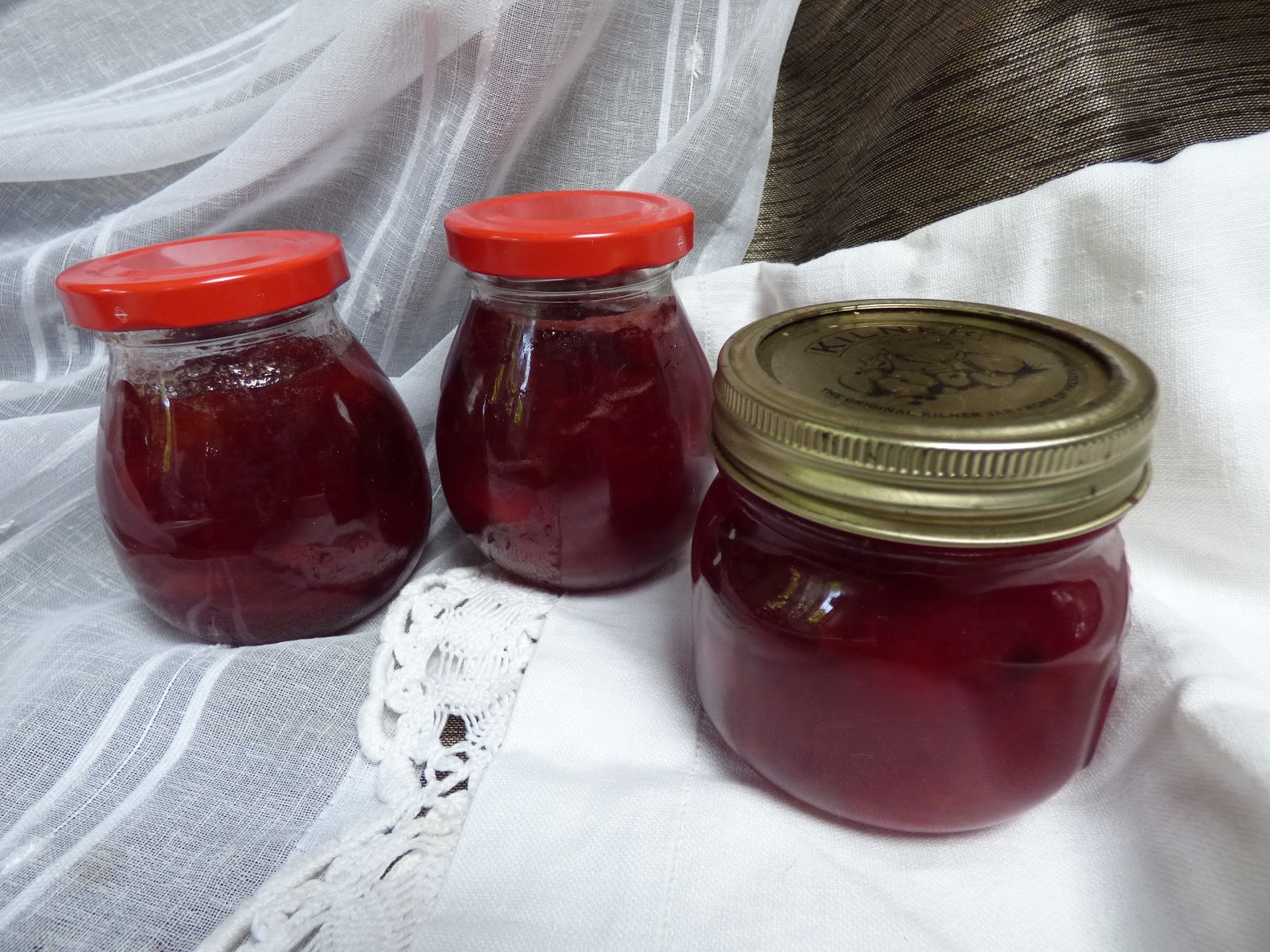 Chez Maximka Sloe gin plum jam