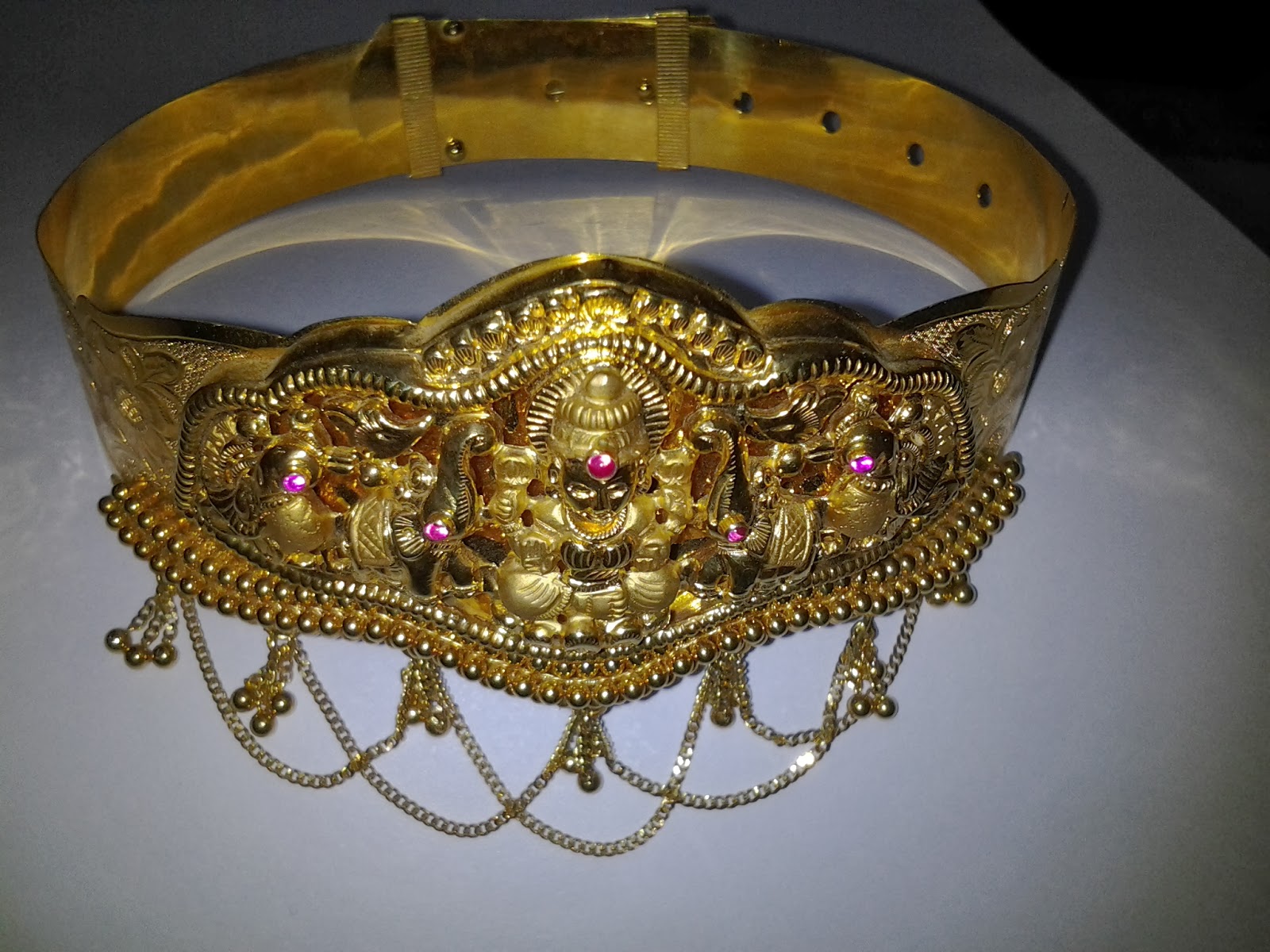 Jewellery related articles: Bridal Jewellery - Ottiyanam