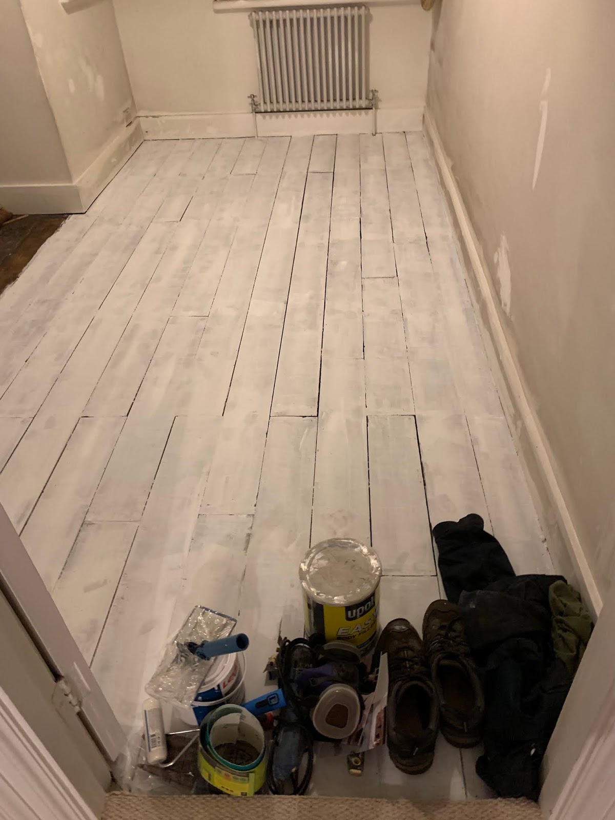 Interiors // Painting Wooden Floorboards {DIY guide} Roses and Rolltops