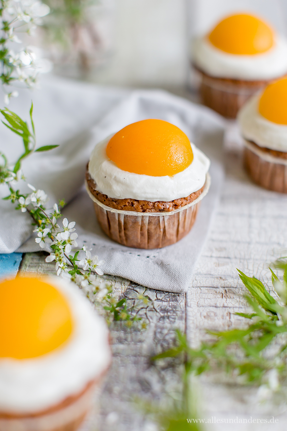 Zum Osterfest: Süße Spiegeleier-Muffins mit Schokolade | Alles und Anderes