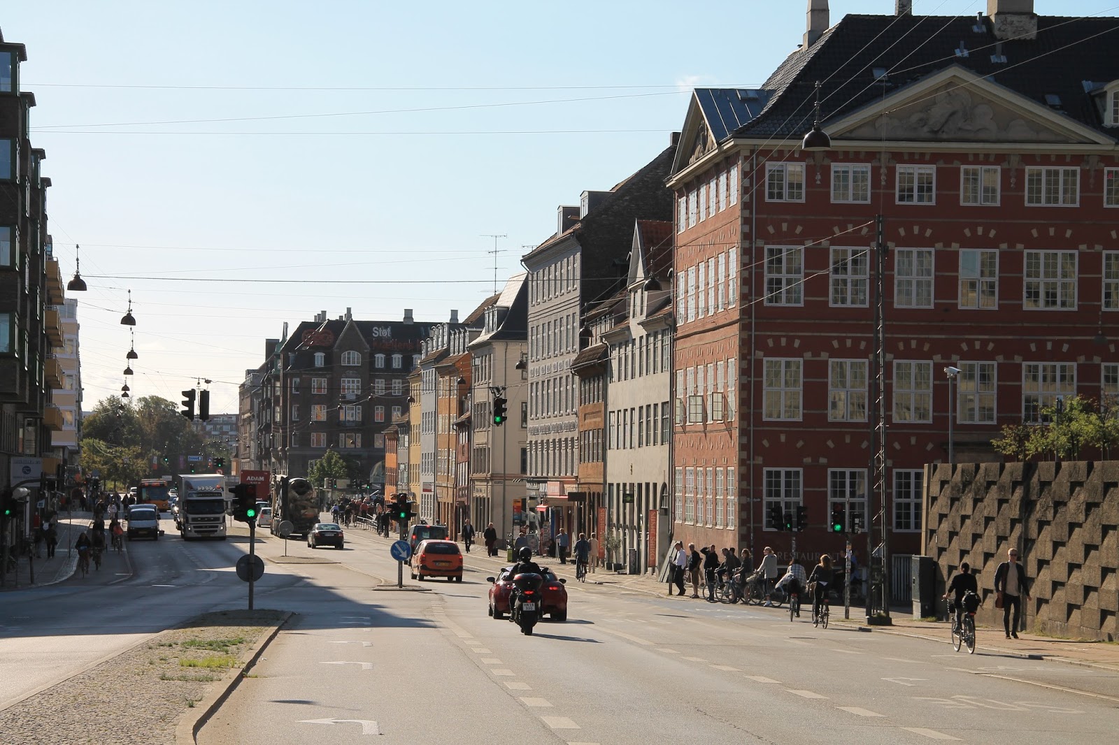 politivennen-live-blogging-b-n-fra-store-og-lille-torvegaden-paa