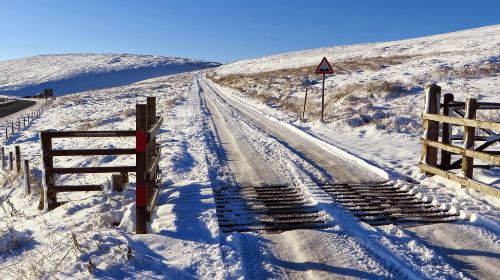 Peak Rambler's Ramblings.... Axe Edge Moor Winter Walk and I’m a BIG