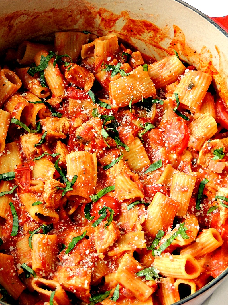 This One Pot Chicken Caprese Pasta is quick, easy, and oh so delicious. Bonus - only one pot to clean! From www.bobbiskozykitchen.com