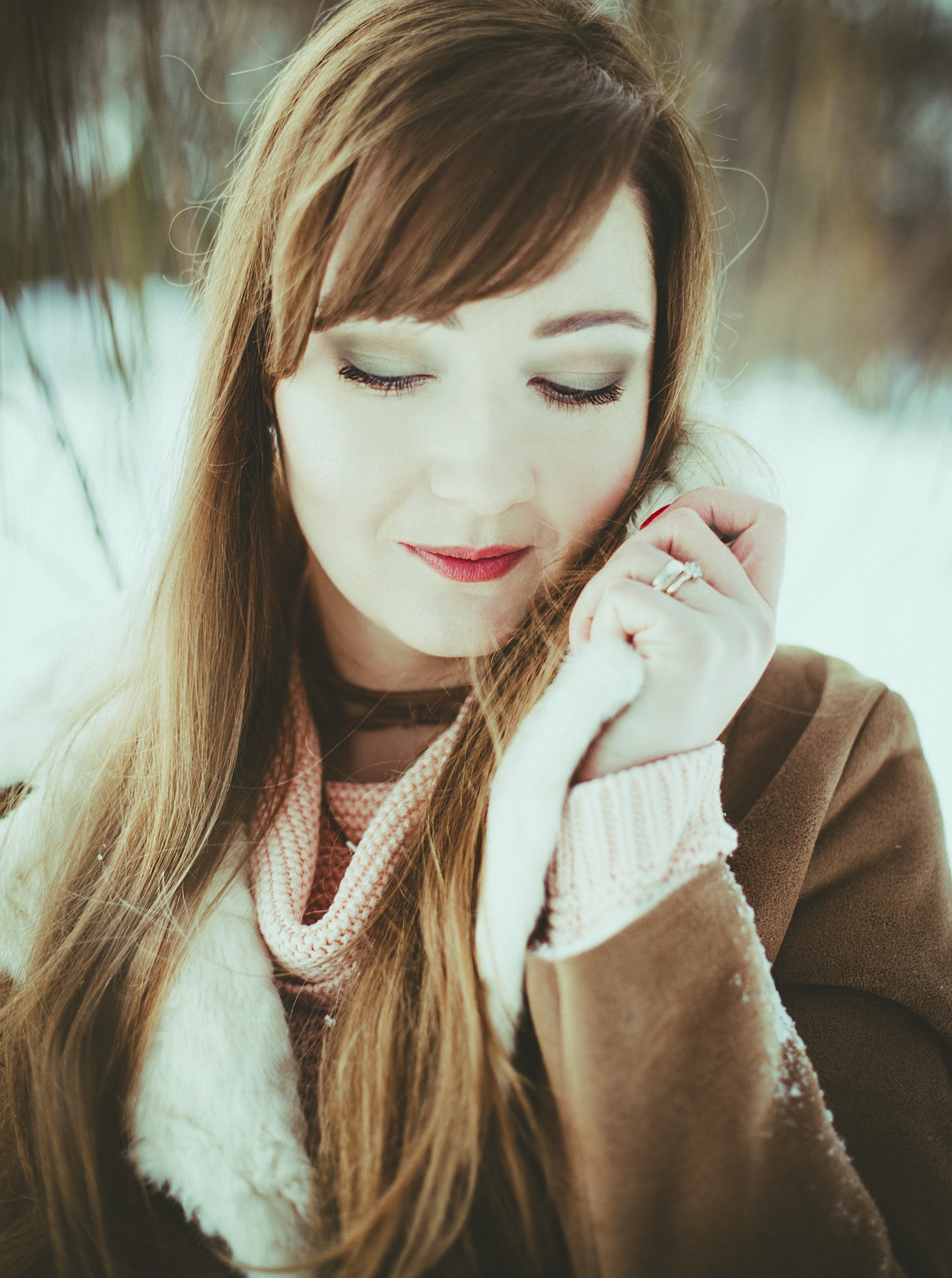 Zimowe pastelowe love; kożuszek, buty emu