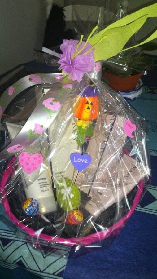 Cesta Mary Kay cuerpo y rostro