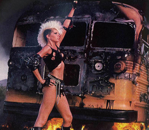 Rocker chick banged on the bus Rocker chick banged on the bus