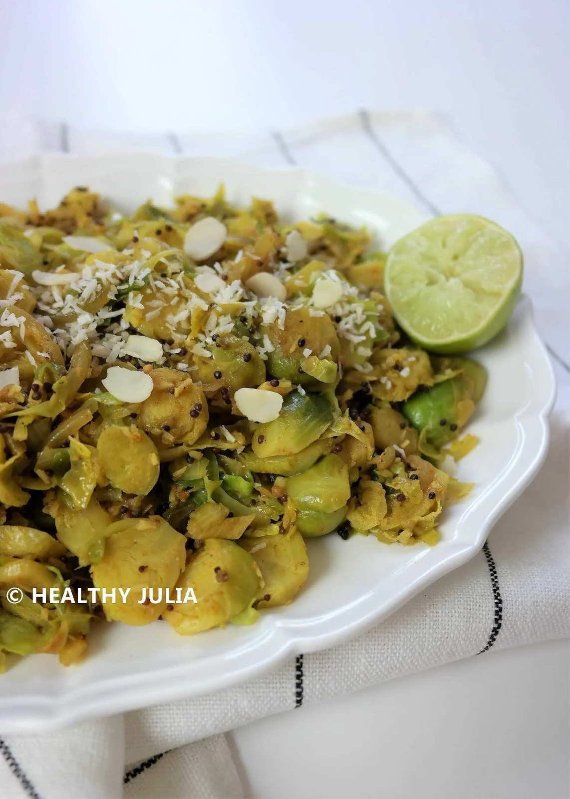 CHOUX DE BRUXELLES SAUTÉS À L'INDIENNE #VEGAN - Healthy Julia