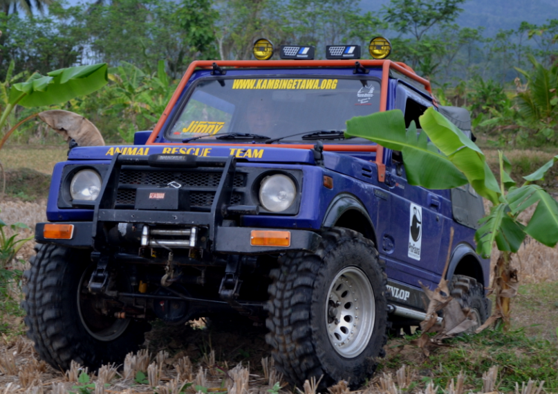 Jimny Jangkrik Modif Offroad - Pecinta Dunia Otomotif