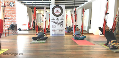 Formación Profesores Yoga Aéreo International en Ecuador, curso AeroYoga® y AeroPIlates® Oficial en Quito, Columpio yoga, Columpio Pilates