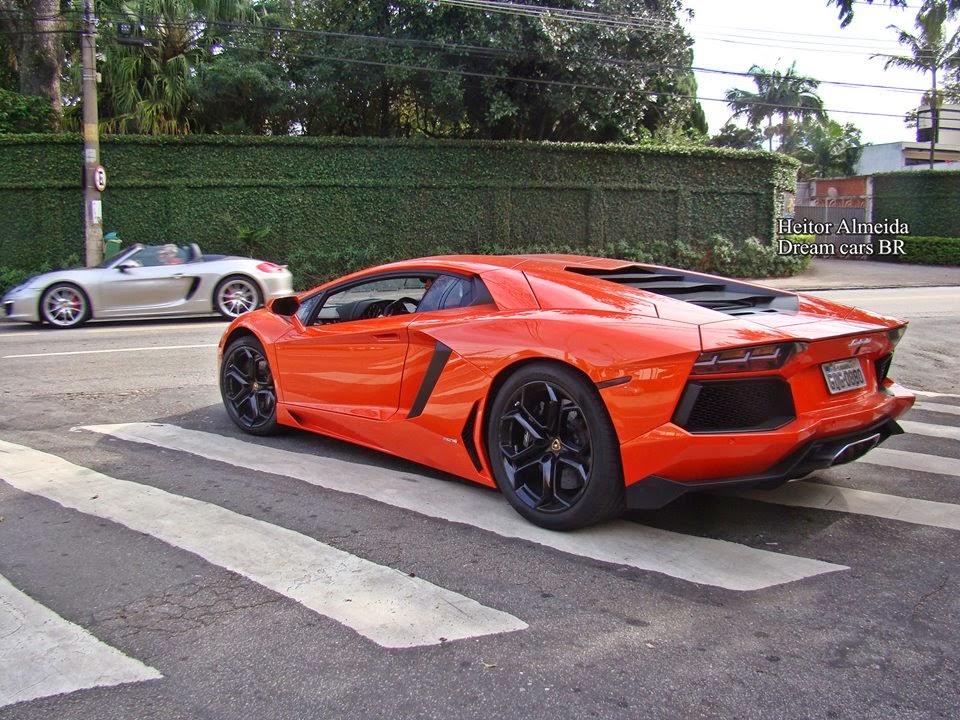 Mattt2602 Quantas Aventador'es existem em SP?