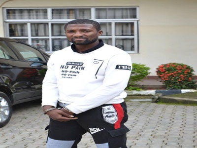 dismissed police officer robbed goodluck jonathan dismissed police officer robbed goodluck jonathan