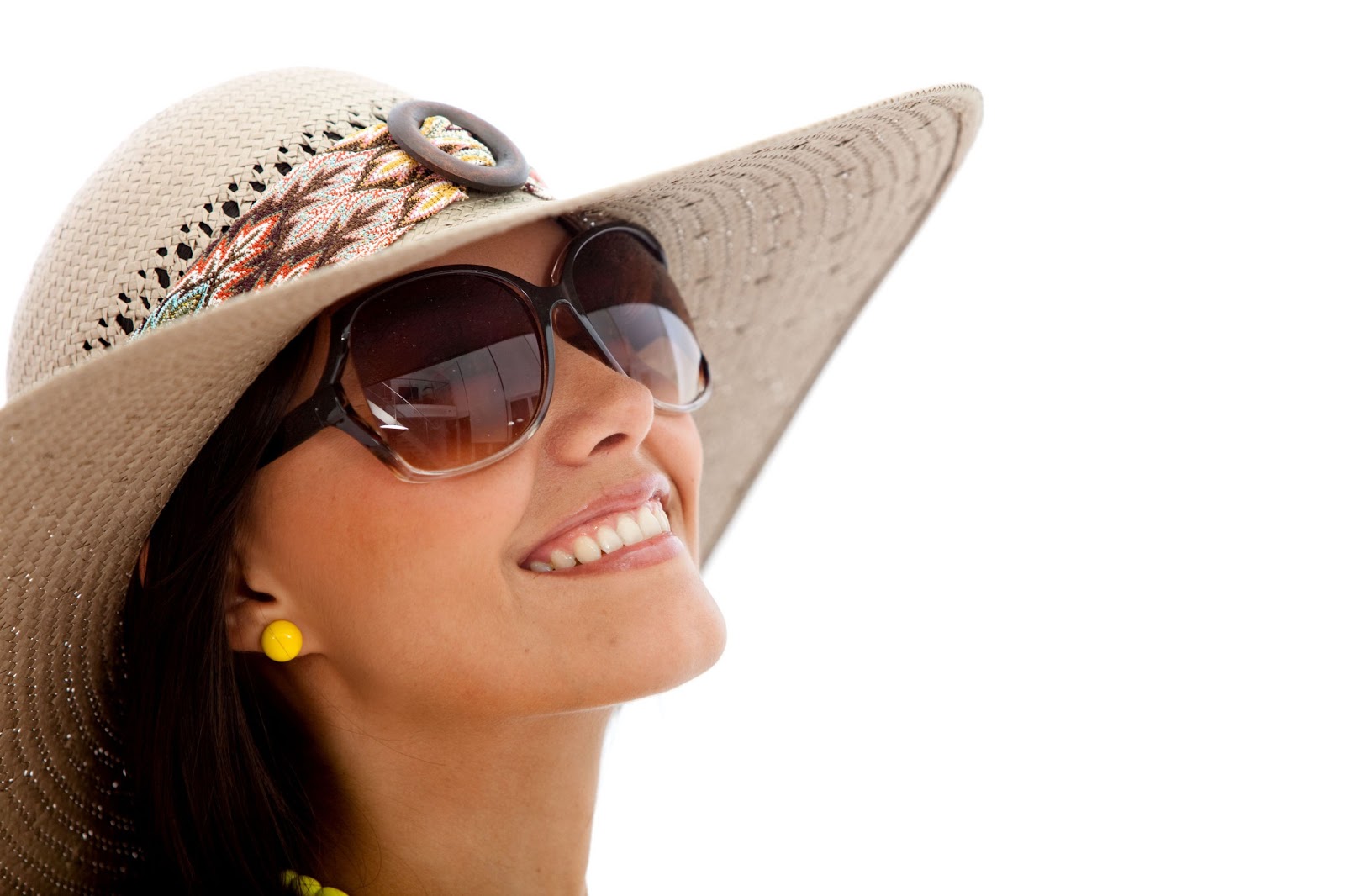 Женщина в солнечных очках. Солнцезащитные очки. Красивая женщина в шляпе. Красивые солнечные очки.
