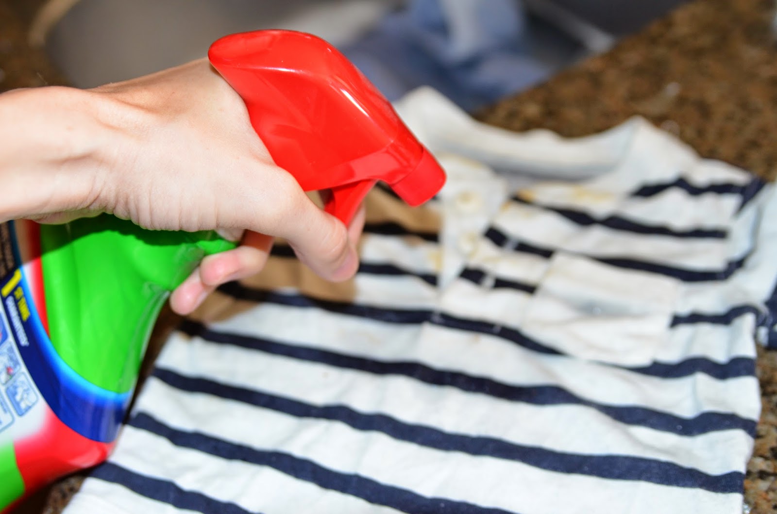 Frilly Little Details Helpful Hint How To Remove Stains From Your Laundry
