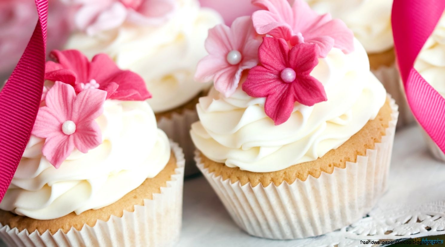 cynthia selahblue cynti19 images Pink Cupcakes ♥ HD wallpaper