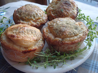 Muffins cu sunca si cascaval