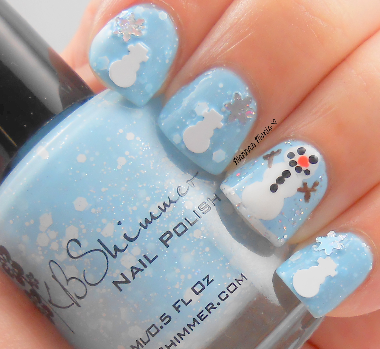 freehand snowman nail art