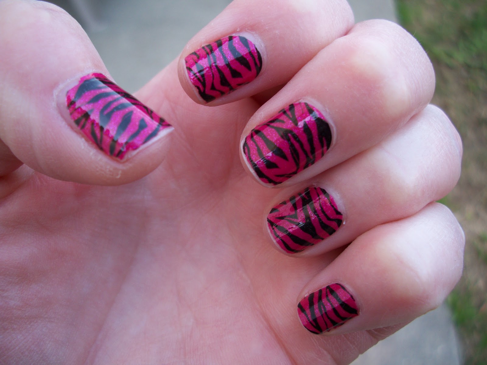 Rebecca's Ramblings Hot Pink Zebra Nails