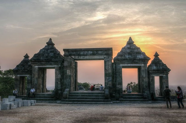 Top 5 stunning temples in Indonesia