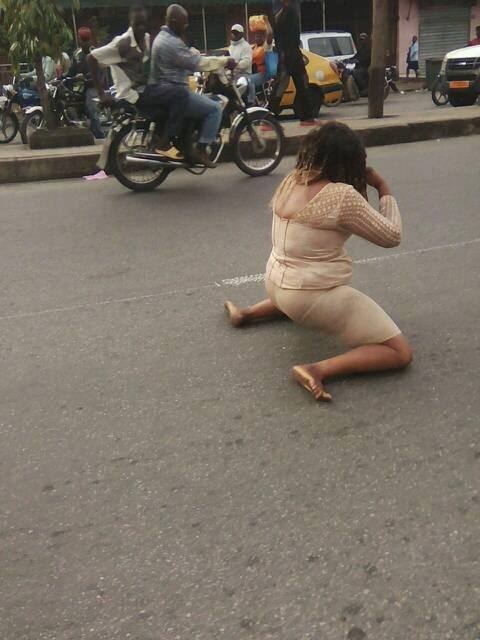 SHOCKING!! Woman Parks Posh Prado And Goes Insane On The Streets Of Douala