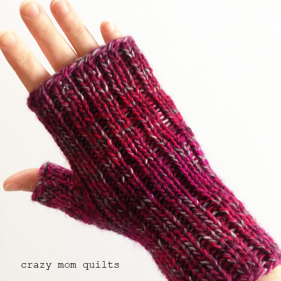 Gypsy Quilter Hold Steady Machine Gloves One Size Notions, Purple