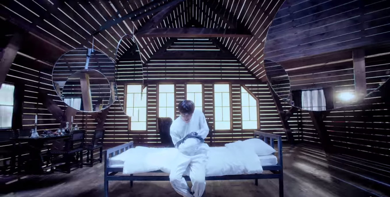 I cry like Yuko Oshima Kpop History Psycho (싸이코)