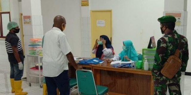 Kodim Yapen Waropen Tertibkan Penggunaan Masker di Serui Kodim Yapen Waropen Tertibkan Penggunaan Masker di Serui