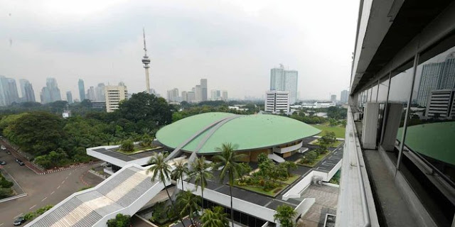 Sahkan UU MD3, DPR dinilai mulai main kasar dengan rakyat Sahkan UU MD3, DPR dinilai mulai main kasar dengan rakyat