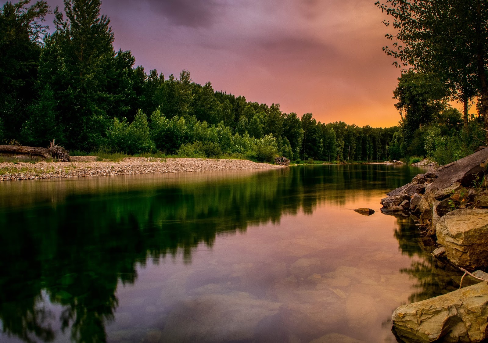 Travel & Landscape Photography: Kingston River Sunset
