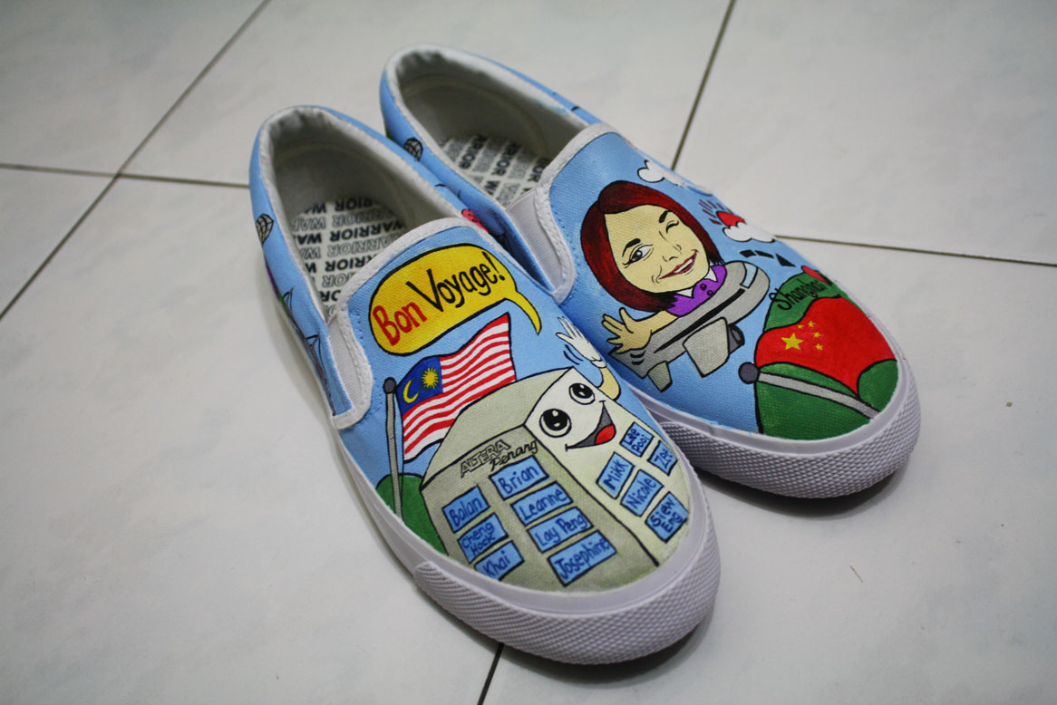 Darling's creation: Canvas shoes painting!