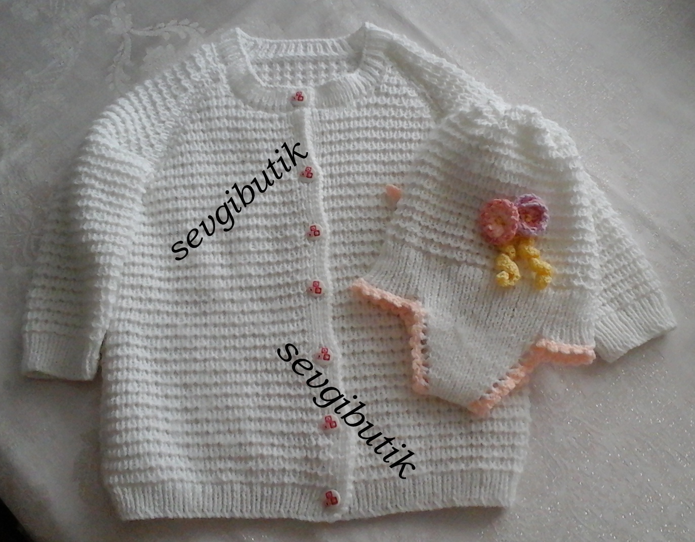 bisiklet yaka reglan kollu