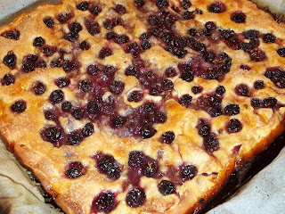 ... settembre tempo di uva e tempo di schiacciata con l'uva  con lievito madre ...