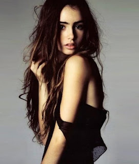 Lily Collins age, dating, boyfriend, mother, weight, height, wiki, biography, parents, mom, family, dad, birthday, bio, wikipedia, profile, pregnant, makeup, bob, movies to the bone, film, películas, 2016, hair, dress, book, hot, style, eyebrows, bikini, unfiltered, anorexia, eating disorder, tattoo, bone the blind side, gif, png, imdb, phil collins, interview, red carpet, actress, outfits, daily, diet, jill tavelman, new movie, photos, beach, beautiful, gown, tv shows, singing, fan, 2012, bf, cute, house, outfit, legs, 2009, baby, movies and tv shows, lancome, black and white, red dress, magazine, fashion, golden globes 2017, model, hairstyle, accent, bangs, 2011, audrey hepburn and, gallery, matthew collins, wallpaper, fansite, filmy z, 2015, estatura, news, instagram, tumblr