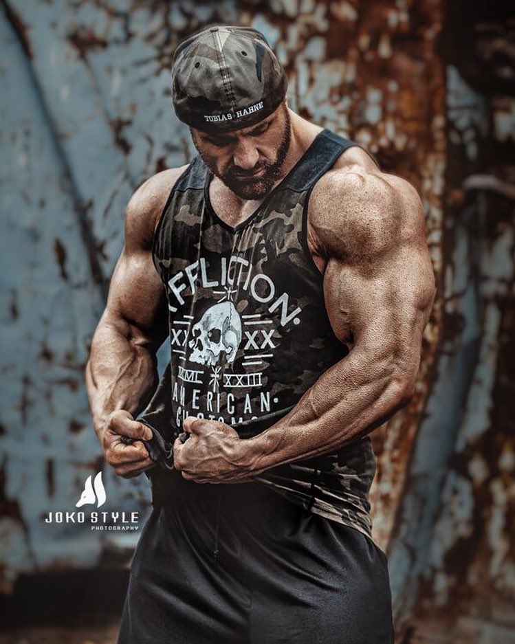 Beast muscle logo
