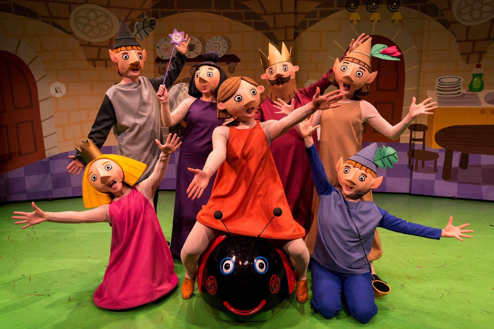 Six Little Hearts Ben And Holly S Little Kingdom Live On Stage Plus A Family Pass Giveaway Valued At 200 Slhfeaturedthursdays