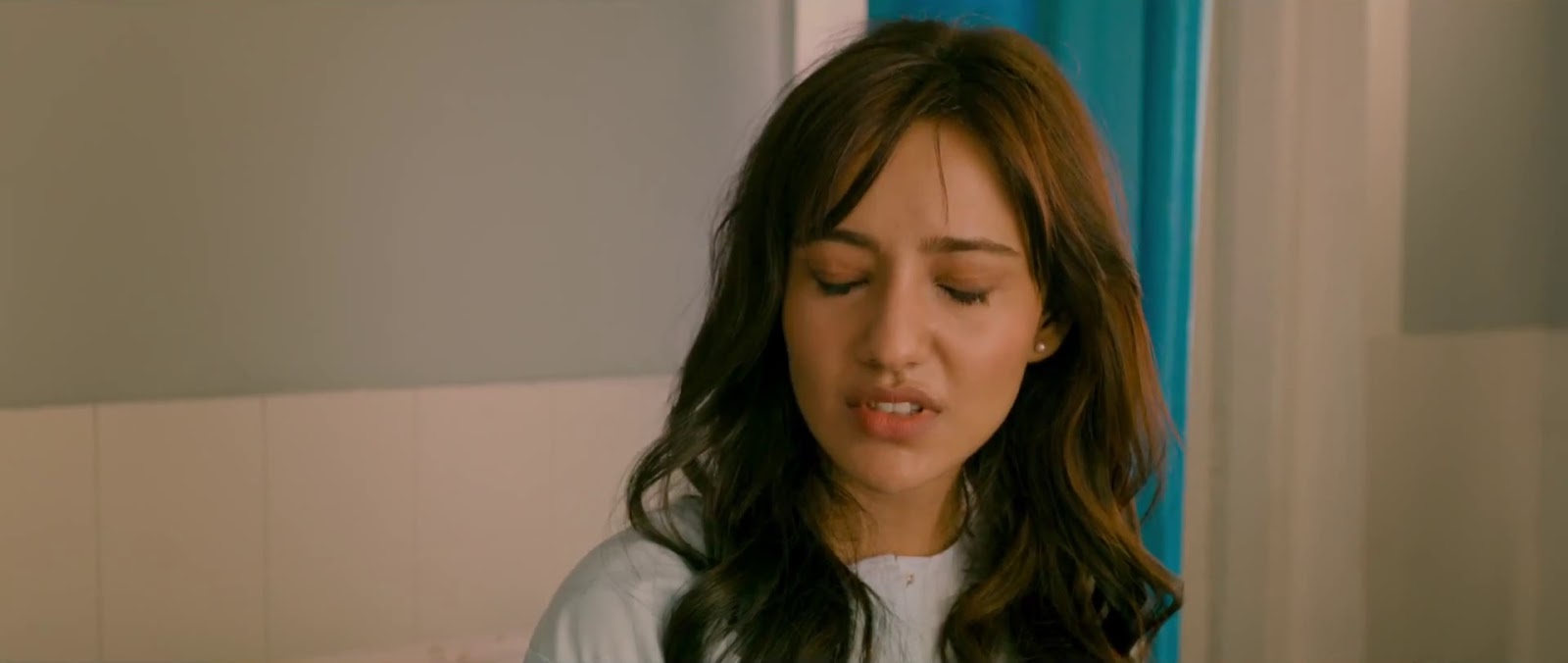 Neha Sharma Cute Chick Pics from Jayanta Bhai Ki Luv Story