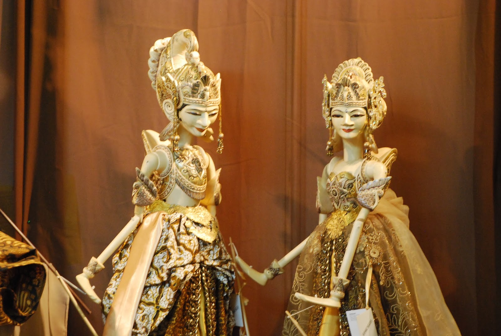 HARTOS SISINDIRAN PAPARIKAN SAREUNG WAWANGSALAN