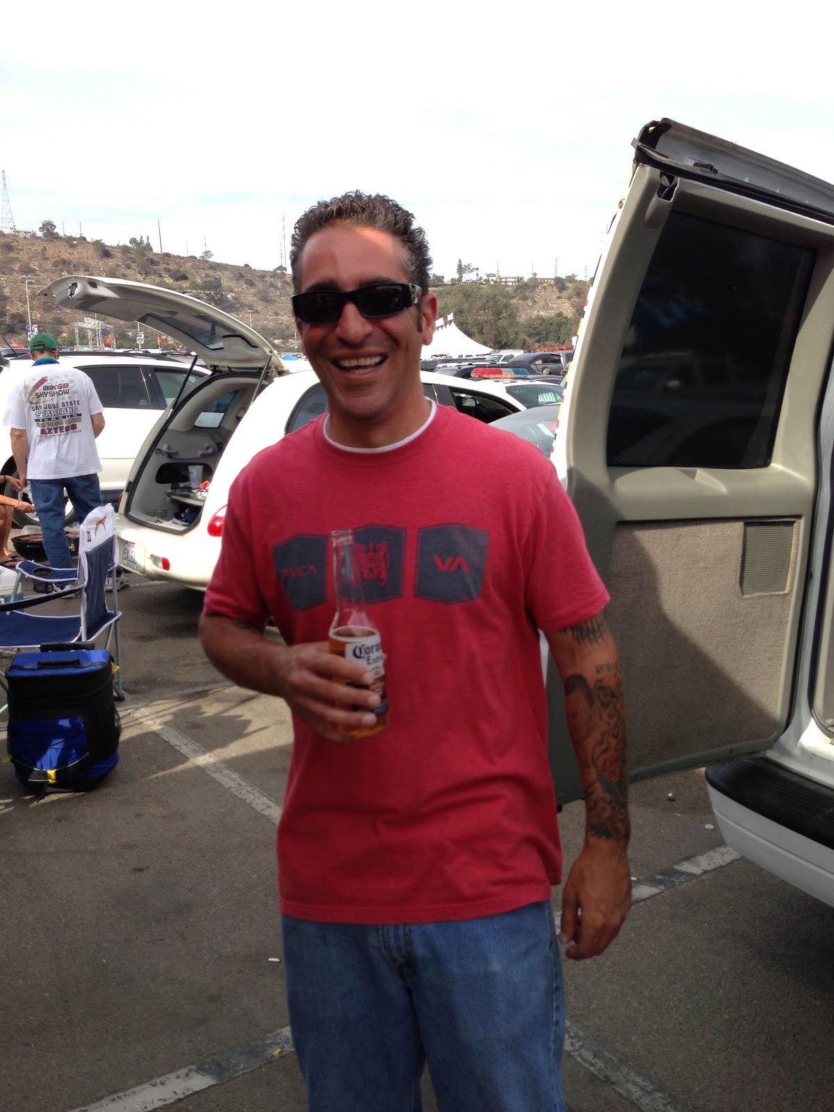 GREAT EATS HAWAII TACOS LOCOS CATERING TAILGATE AT STADIUM