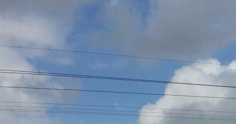 10 sentences about clouds in english picture