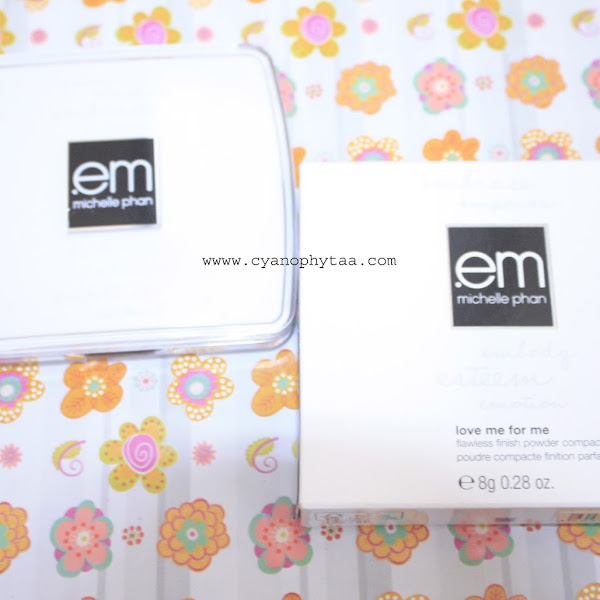Review em michelle pha Love Me For Me Flawless Finish Powder Compact - 04 Bare