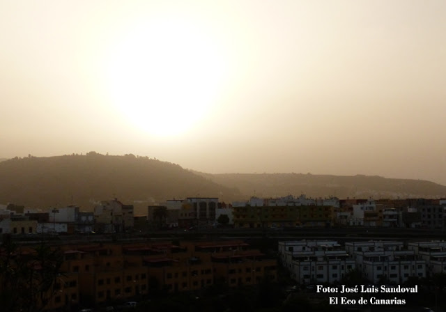 Galería fotos de la calima de hoy miércoles 2 de marzo, Las Palmas de Gran Canaria
