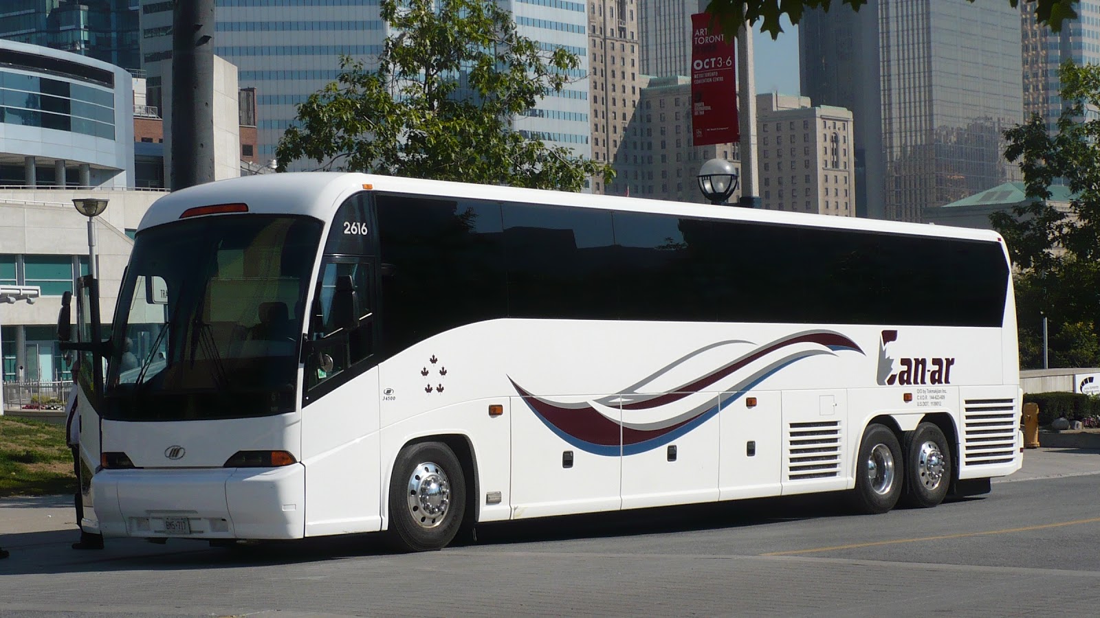 Toronto Coach Bus: Bus to Toronto