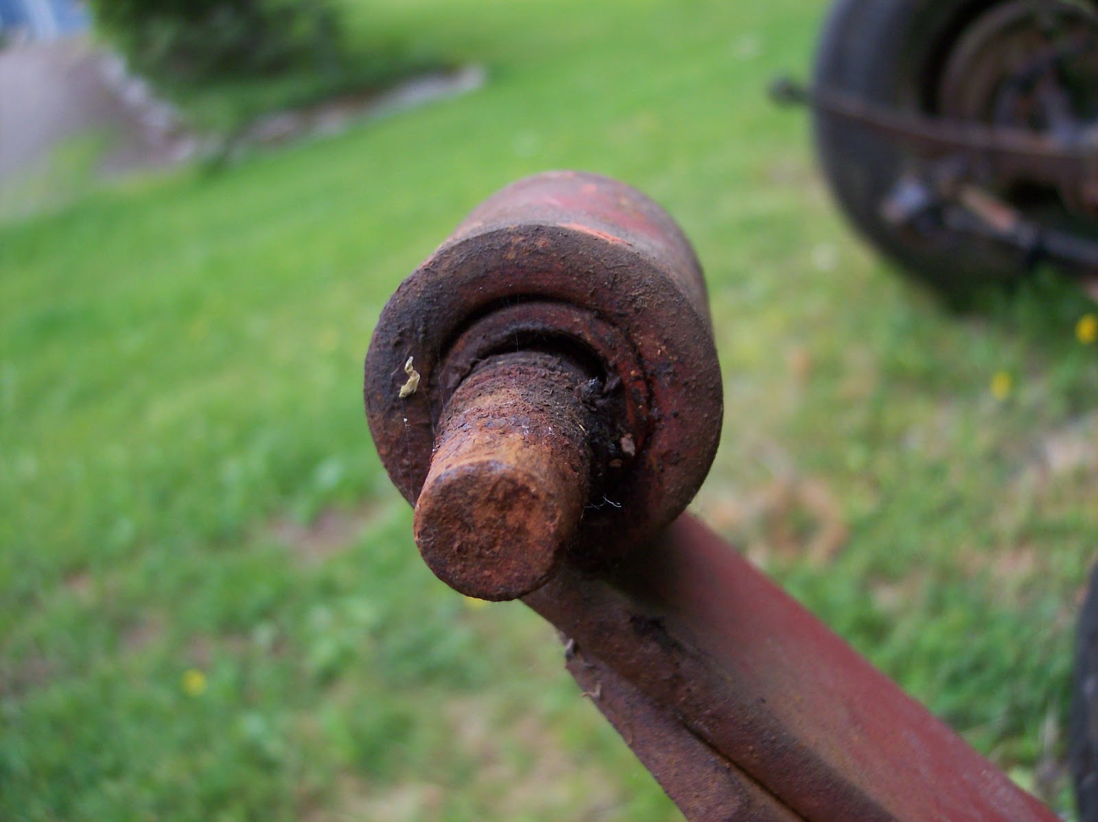 Chev 235 guy Spring Shackle Bushing Replacement