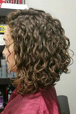 ✘ 26+ Amazing Curly Bob Short Hairstyles To Choose Right Now when looking for the proper bob you may find endless amounts of straight bob cuts ✘ 26+ Amazing Curly Bob Short Hairstyles To Choose Right Now