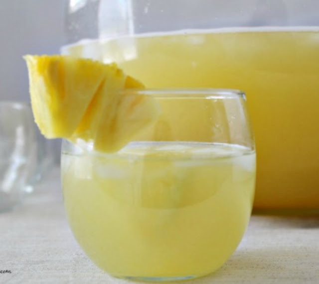 Pineapple Lemonade Punch #drink #party
