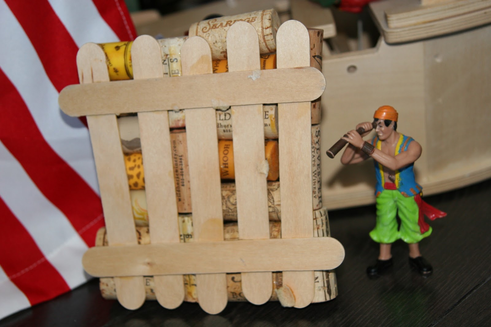 Kids Books and Crafts: Toy Cork Raft