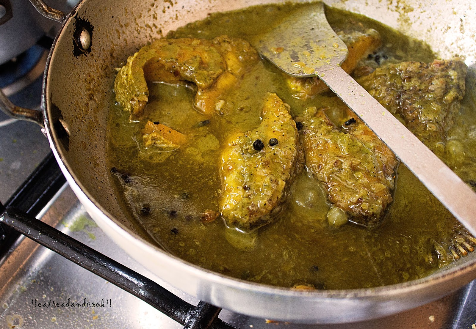 Dhone Pata Dhone Pata Maach / Fish in a Green Paste Curry